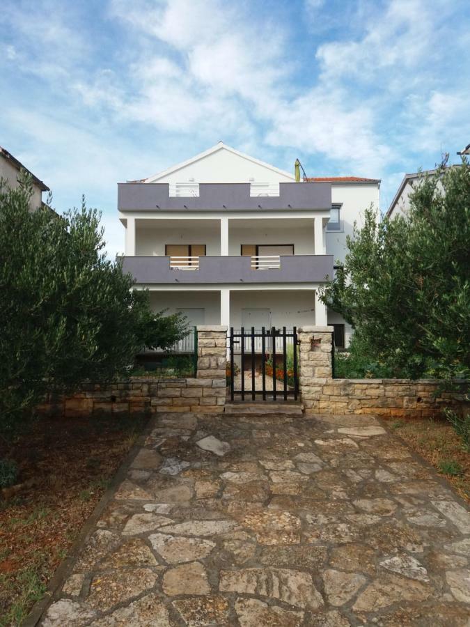 Hiperion Apartament *