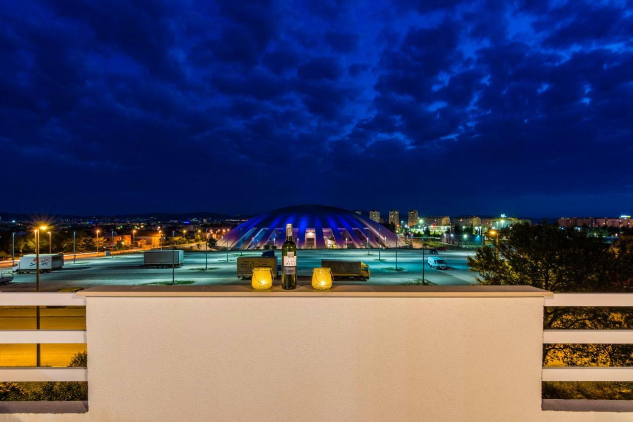 Hiperion Apartament *